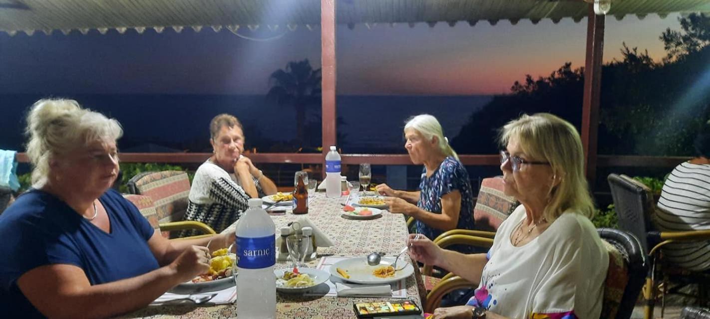 Hotel Schoenberg Kızılot Dış mekan fotoğraf